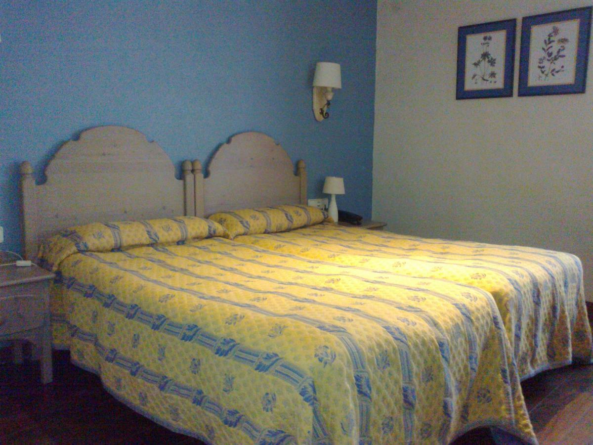 Hotel Rural Loizu Burguete Oda fotoğraf