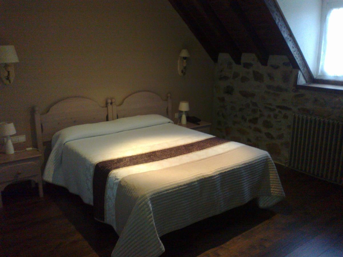 Hotel Rural Loizu Burguete Oda fotoğraf